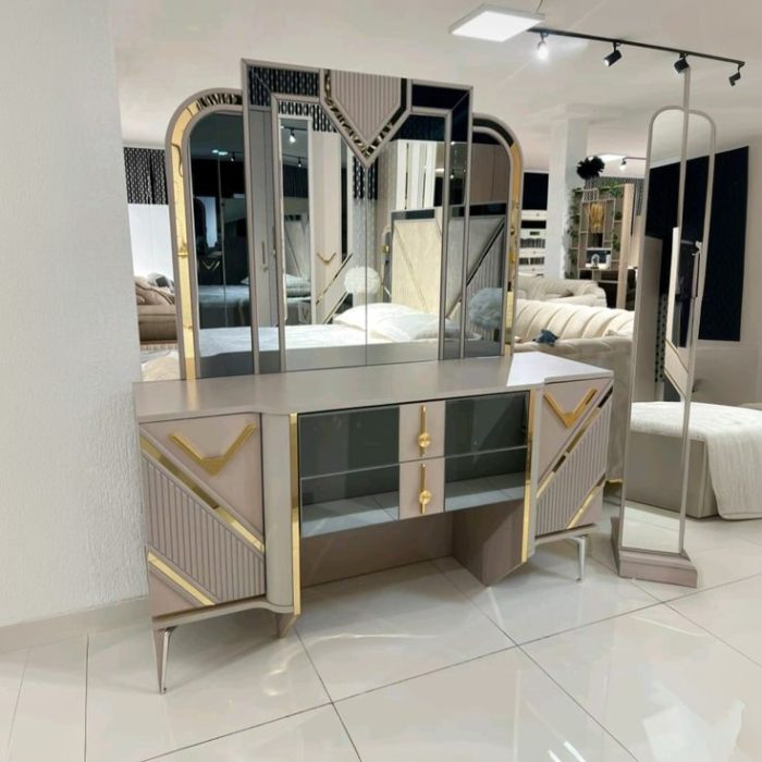 Shop Secondary Image